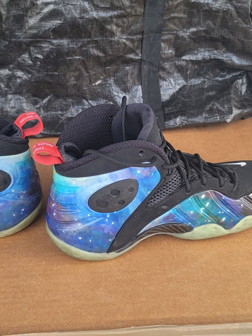 Nike ZOOM ROOKIE GALAXY SIZE 9.5M